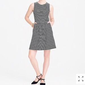 GAP Black & White Striped Optical Illusion Dress size 8